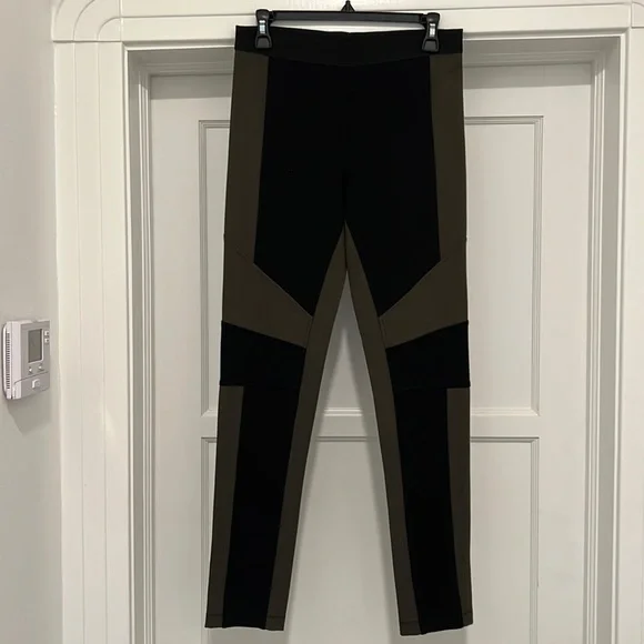 BCBGMaxAzria Color Block Knit Leggings - Picture 1 of 5